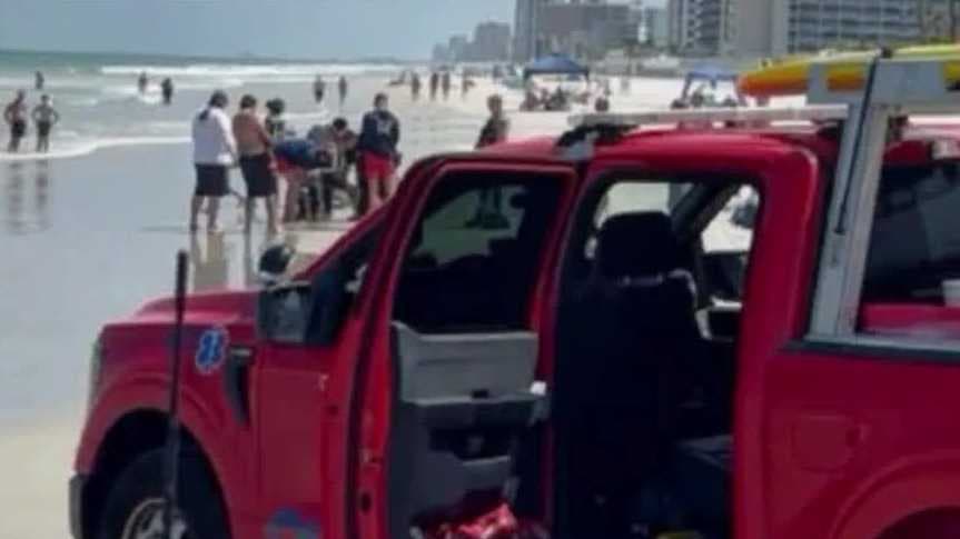 Foto: Banhista em estado crítico após resgate de correntes de retorno em Daytona Beach